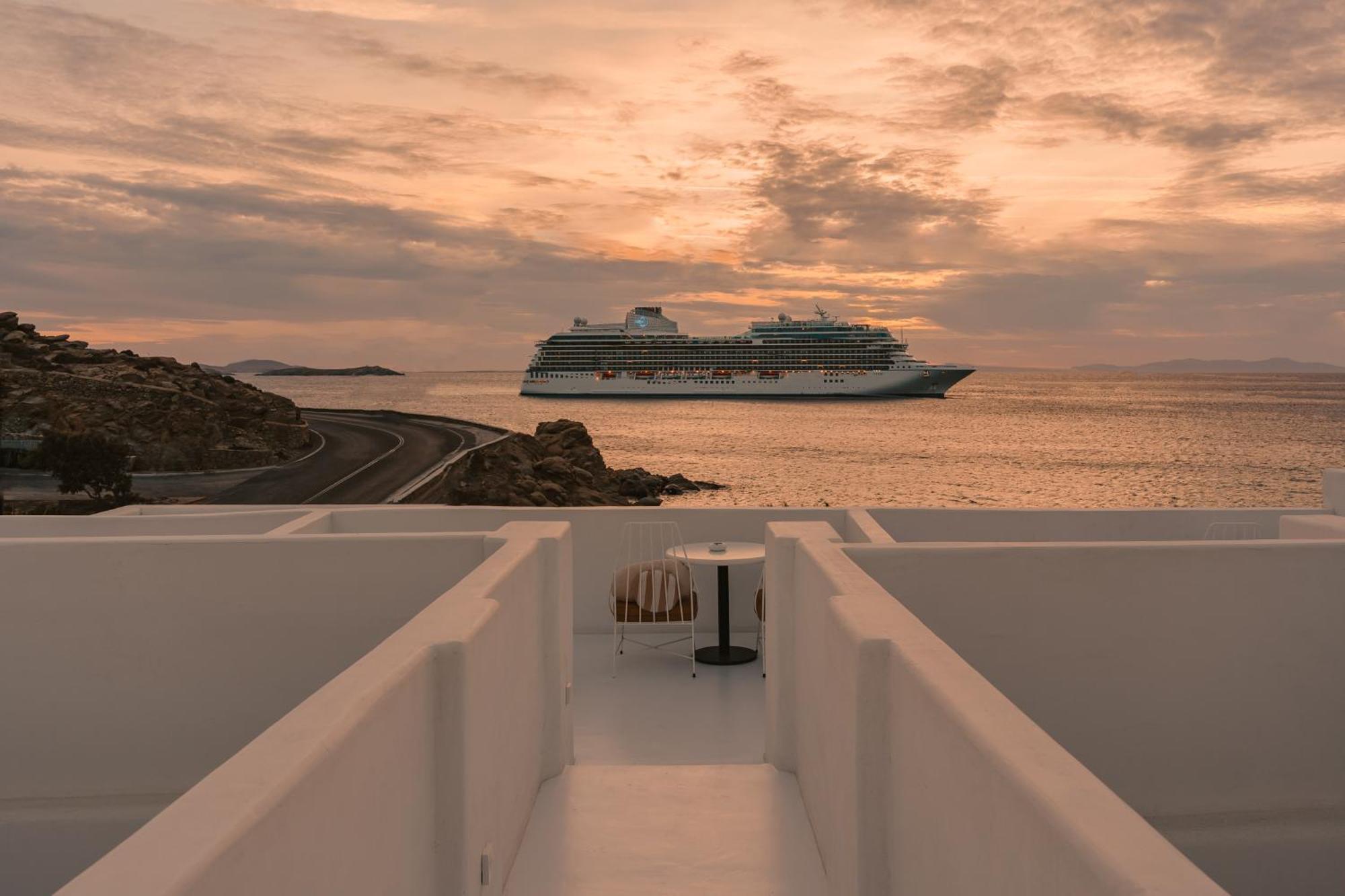 Croco Mykonos Hotel เตลอส ภายนอก รูปภาพ
